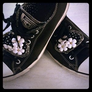 Rare Flower Tongue Converse